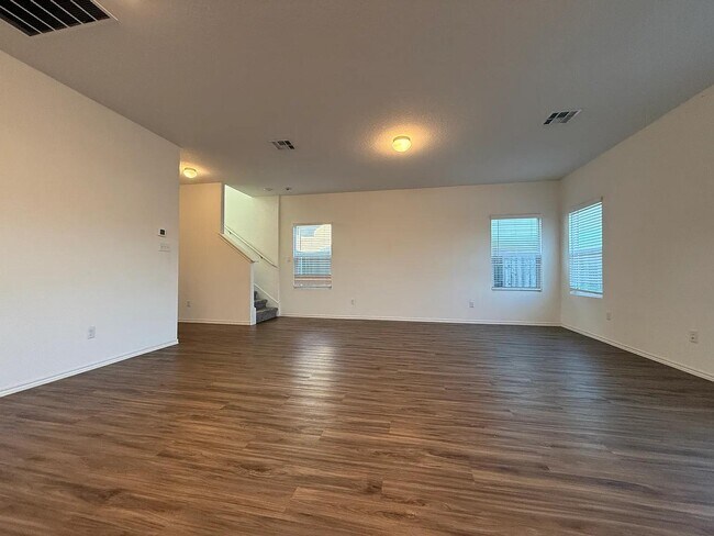 Foto del edificio - 237 Majestic Cedar Dr