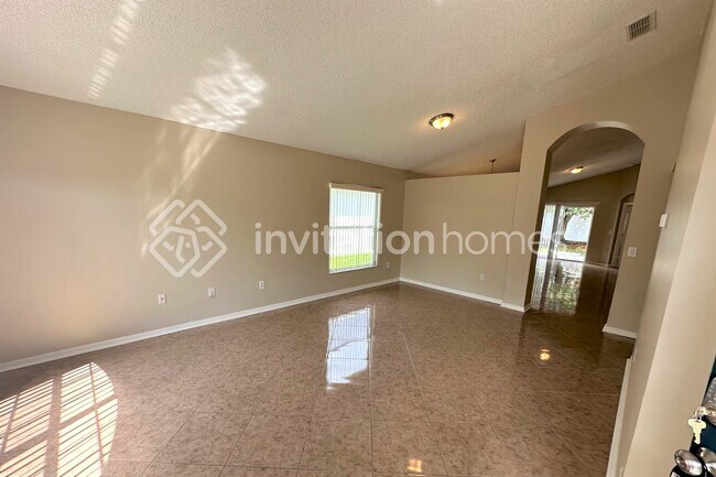 Building Photo - 1827 Hammock Moss Dr