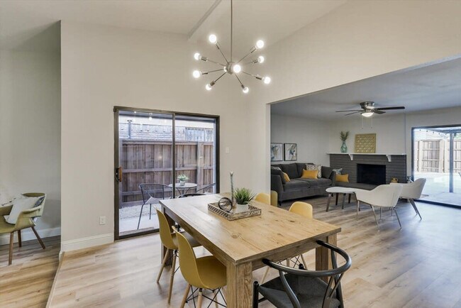 Foto del edificio - 11622 Cotillion Dr