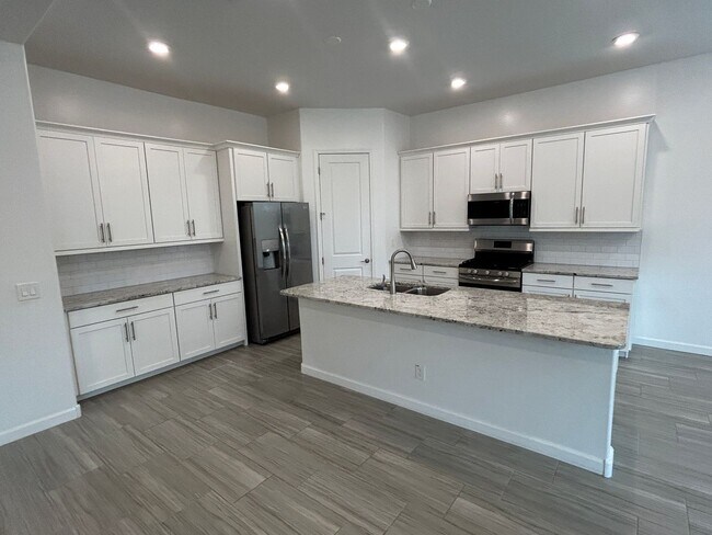 Building Photo - 16776 W Vereda Solana Dr.