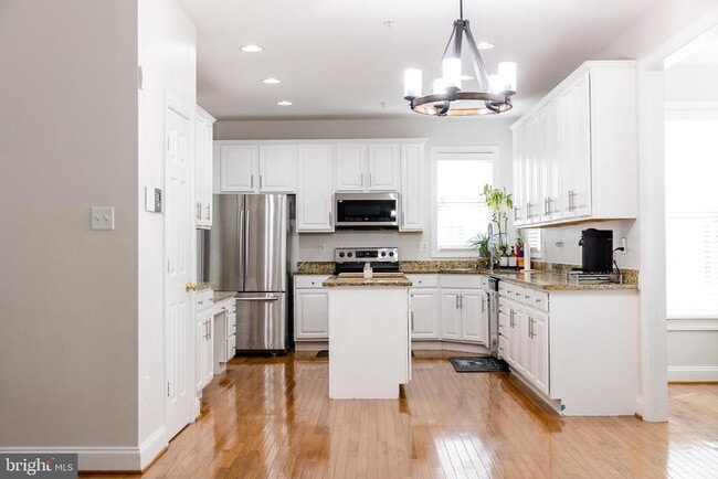 Building Photo - 12711 Goodloes Promise Dr