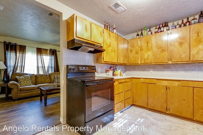 Building Photo - 3 br, 2 bath House - 513 E 25th