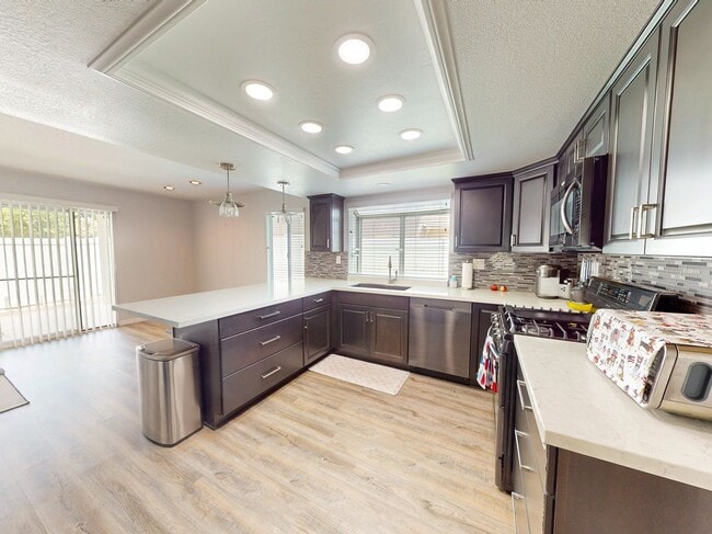 Foto del edificio - 26140 Workman Pl