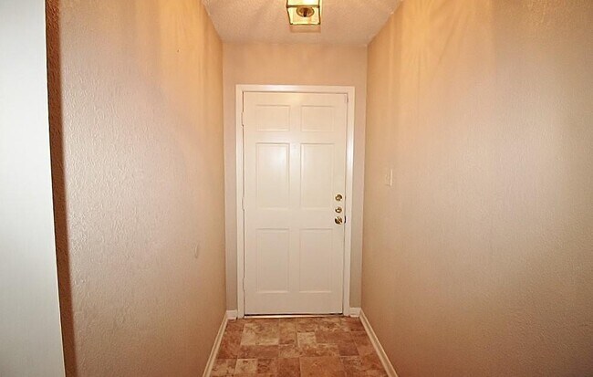 Building Photo - 1535 Lime Tree Ln