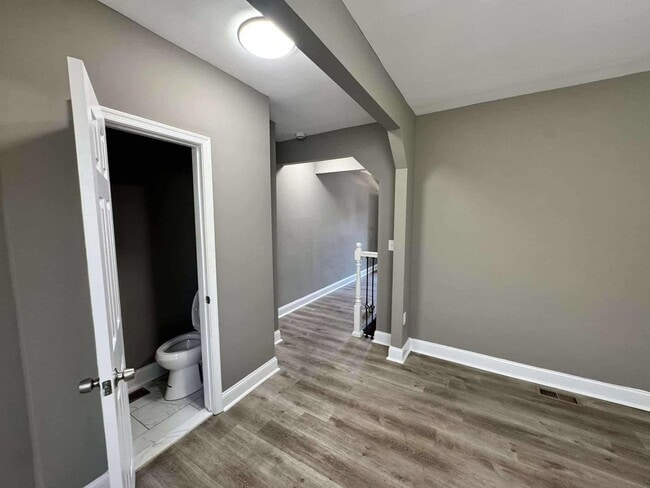Building Photo - 3 Bedroom 2.5 Bathroom Townhouse