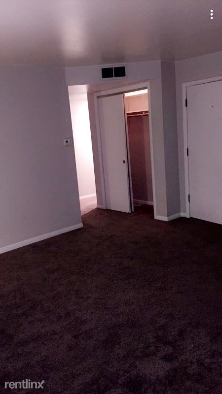 Building Photo - 2 br, 1 bath Condo - 3171 w 115th st