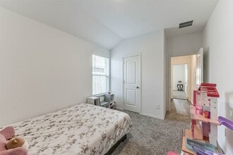 Building Photo - 712 Brazos Trl