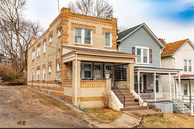 Foto del edificio - 2840 Dwight Ave