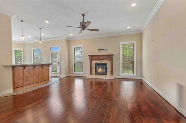 Foto del edificio - 501 SE Eaton St