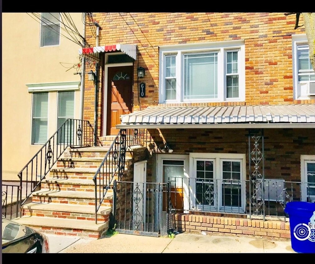 610 Grand St Unit Ground Level, Hoboken, NJ 07030 Room for Rent in