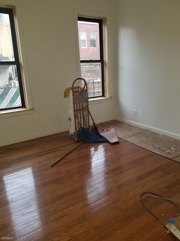 1 br, 1 bath - 823 Brooklyn Ave - 1 br, 1 bath  - 823 Brooklyn Ave