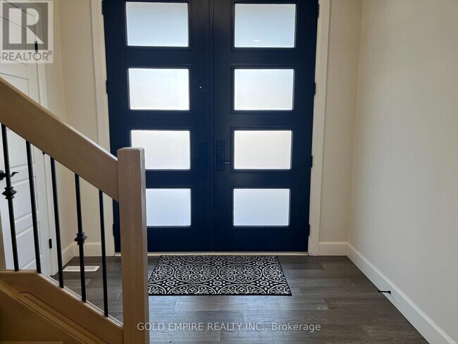 Photo du bâtiment - 1919 Fountain Grass Dr