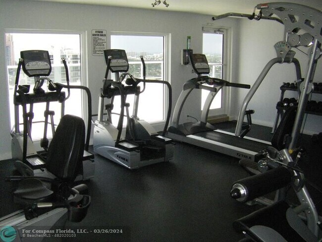 Foto del edificio - 2841 N Ocean Blvd