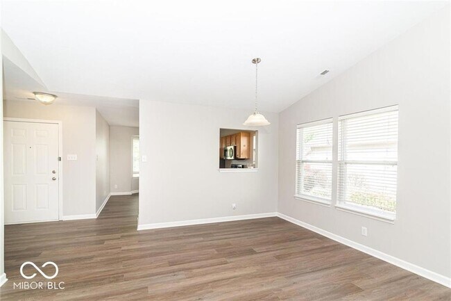 Building Photo - 11817 Shady Meadow Place Unit P
