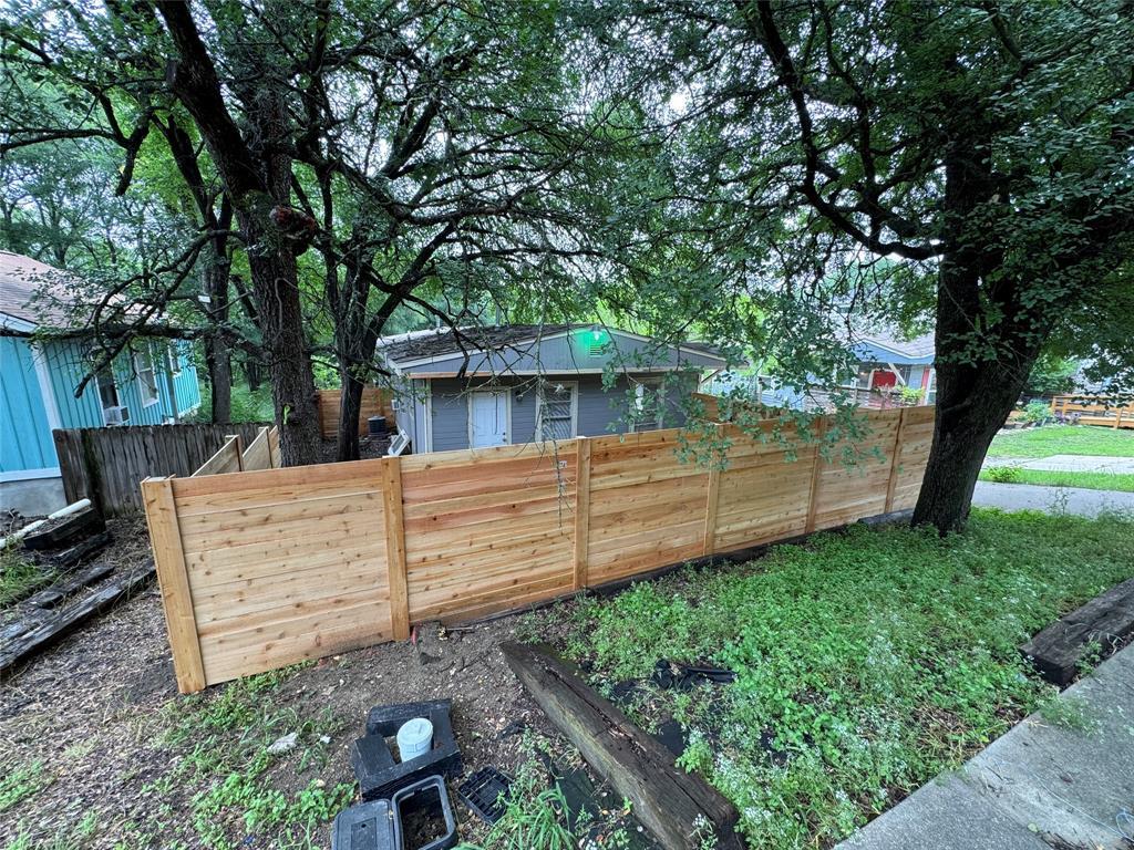 1135 Lott Ave, Austin, TX 78721 Townhome Rentals in Austin TX