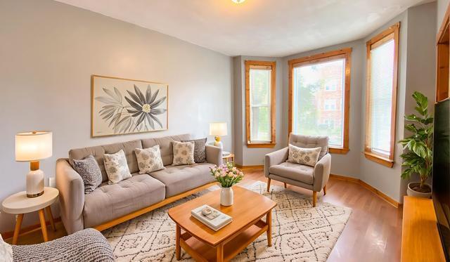 Building Photo - 6833 S Green St