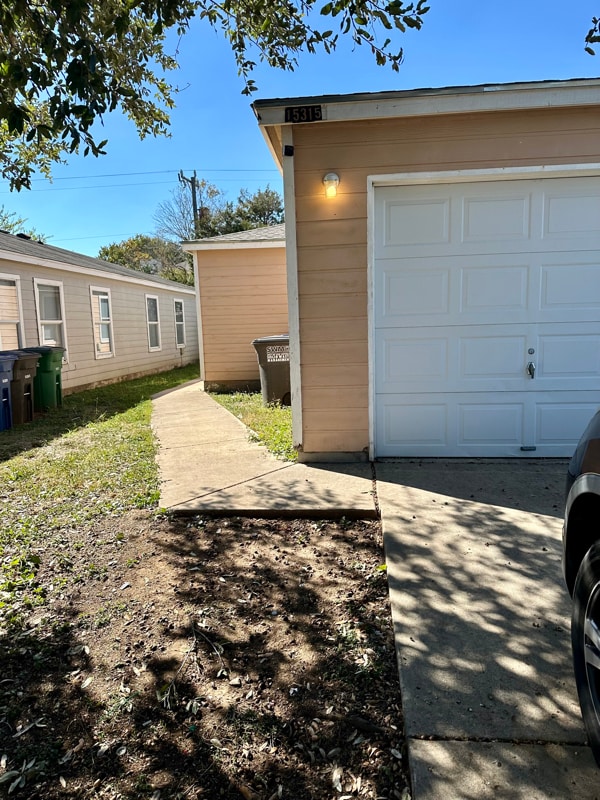 Photo - 15315 Kamary Ln Townhome