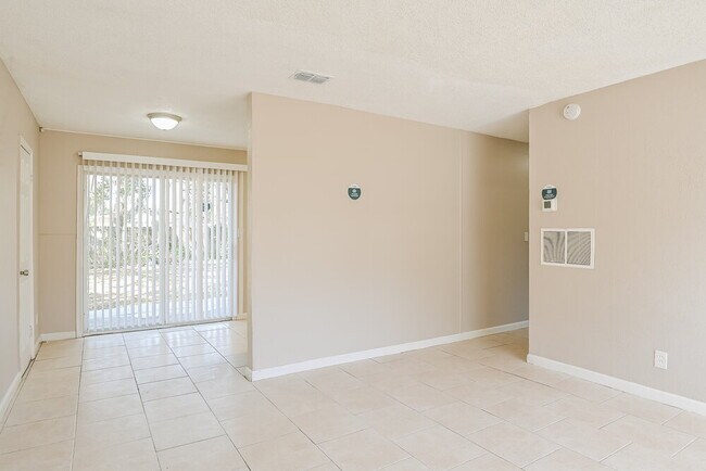 Building Photo - 417 Hayton Ave