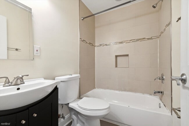 Building Photo - 5 br, 3 bath Duplex - 1424 WILLINGTON ST U...