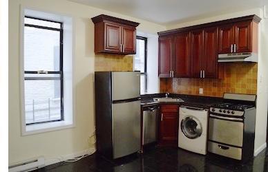 Building Photo - 204 W 109th St