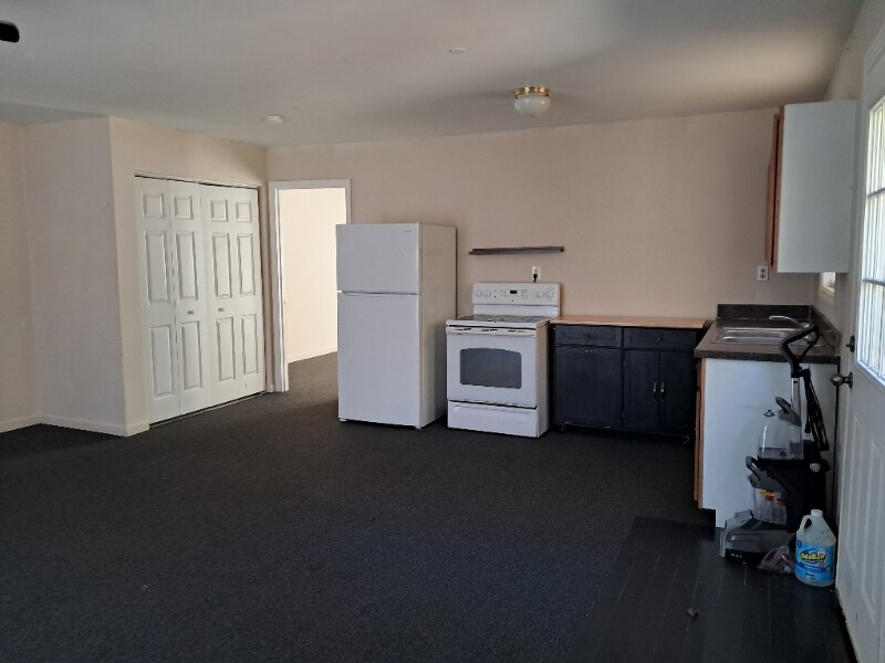 Foto principal - 6312 Lake Rd