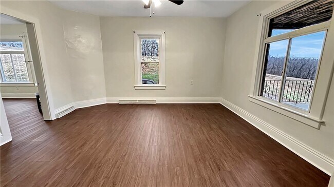 Foto del edificio - 170 Stone Quarry Rd