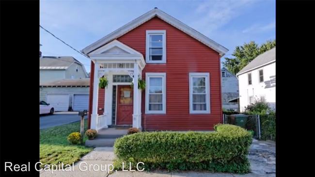 Building Photo - 3 br, 1.5 bath House - 70 Jackson Ave.