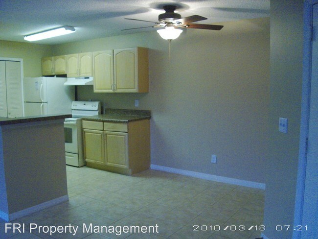 Building Photo - 2231 Cascades Blvd