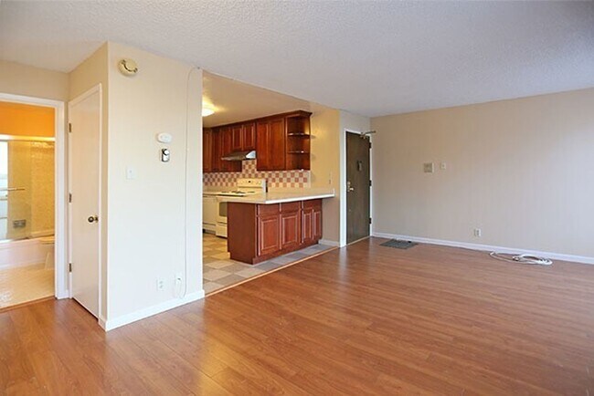Foto del edificio - 102 Locksley Ave