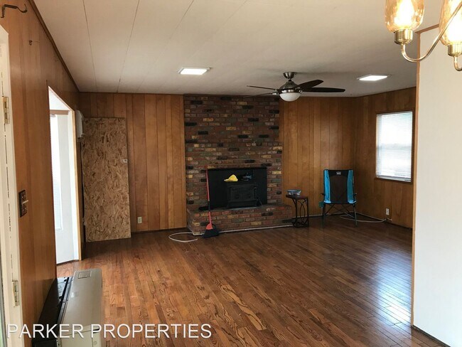 Building Photo - 3 br, 1 bath House - 1566 Campo Truck Trail