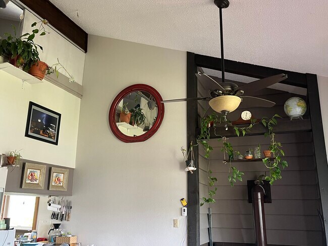 Foto del edificio - 102 Valley View Dr