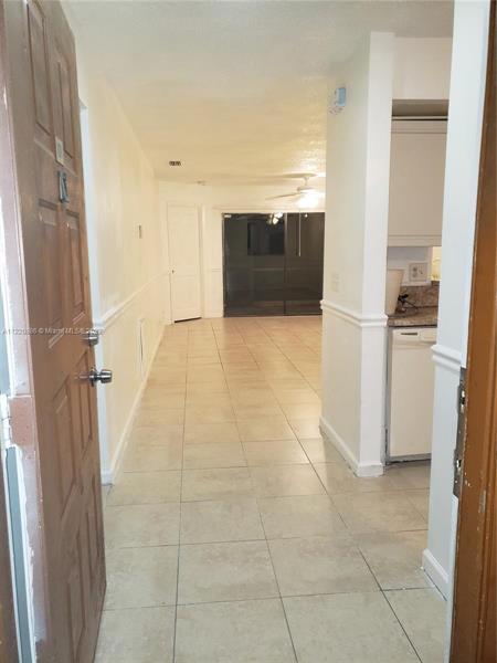 Foto del edificio - 2481 NW 56th Ave