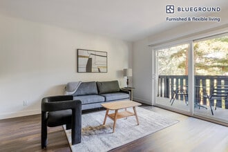 Building Photo - 655 S Fair Oaks Ave