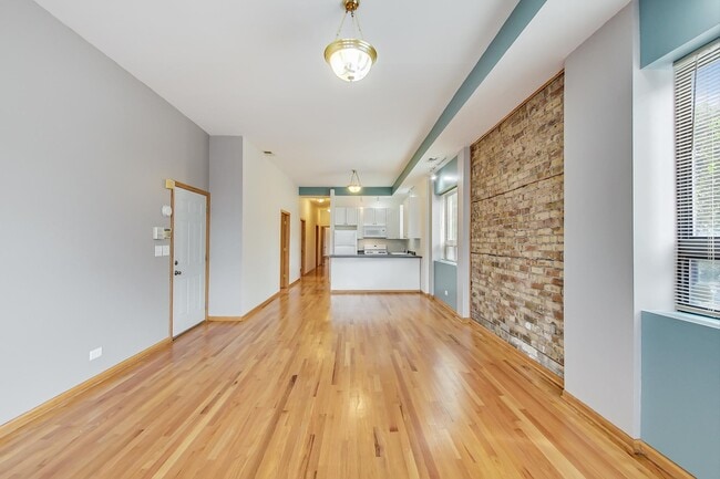 Foto del edificio - 1769 N Clybourn Ave