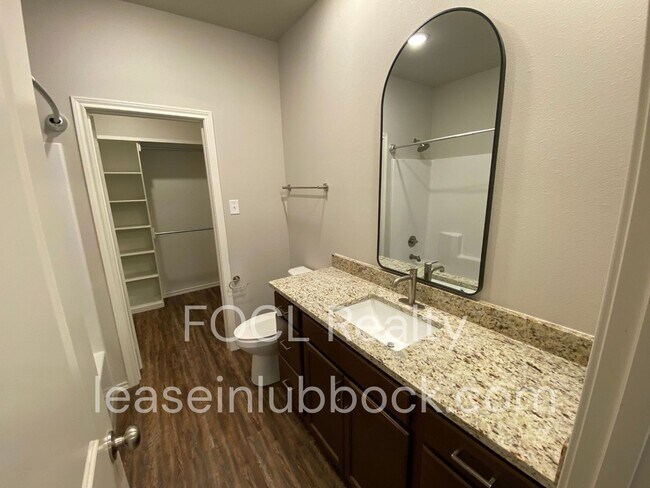 Foto del edificio - Townhome (Frenship ISD) - NEW CONSTRUCTION