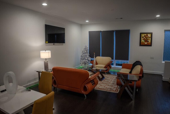 Foto del edificio - 1680 Memorial Dr SE