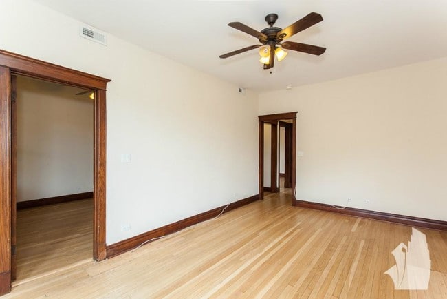 Building Photo - 1436 W Addison St