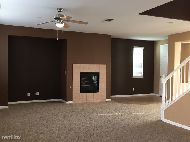Building Photo - 9330 Vintner Cir