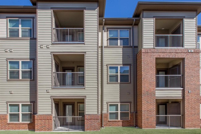 Hutchins Gateway Apartments - Hutchins, TX | Apartments.com