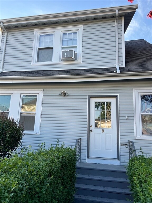 Primary Photo - 29 N Central Ave
