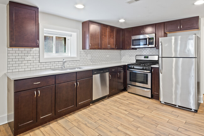 Foto del edificio - 3614 N Hoyne Ave