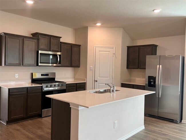 Building Photo - 4100 Malachite Dr