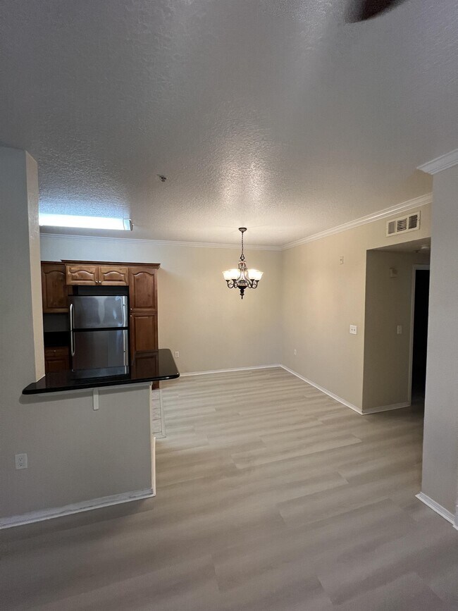 Building Photo - 2528 Robert Trent Jones Dr