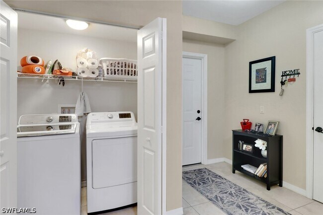 Building Photo - 20257 Royal Villagio Ct