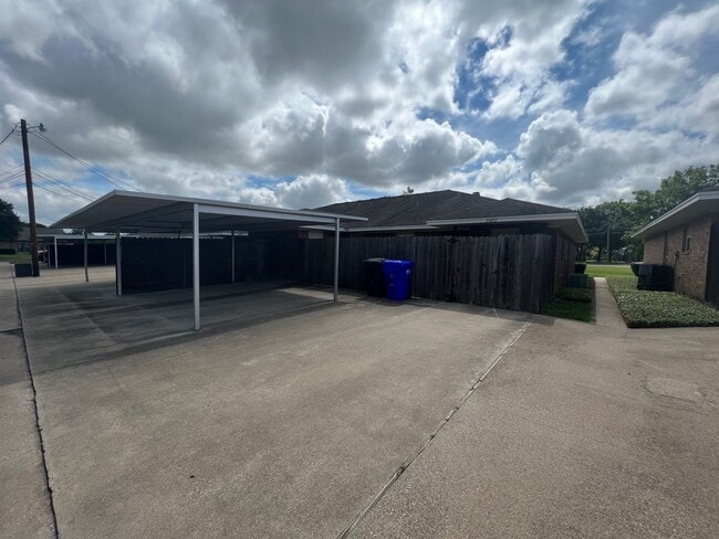 Foto del edificio - 9407 Panther Way