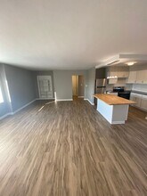 Building Photo - Avalon Crossing