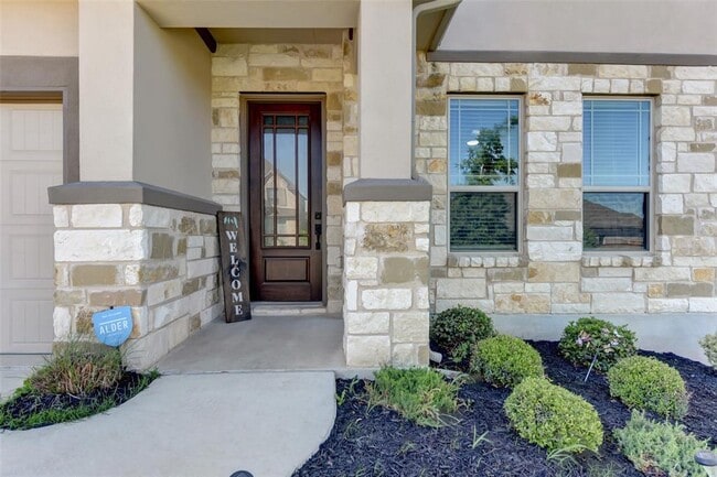 Building Photo - 222 Eagle Ford Dr