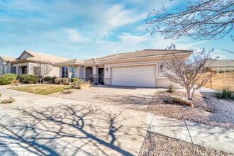 Building Photo - 4593 S Flaming Arch Dr