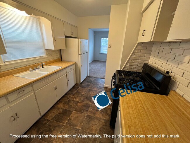 Foto del edificio - 4633 S Hanna St