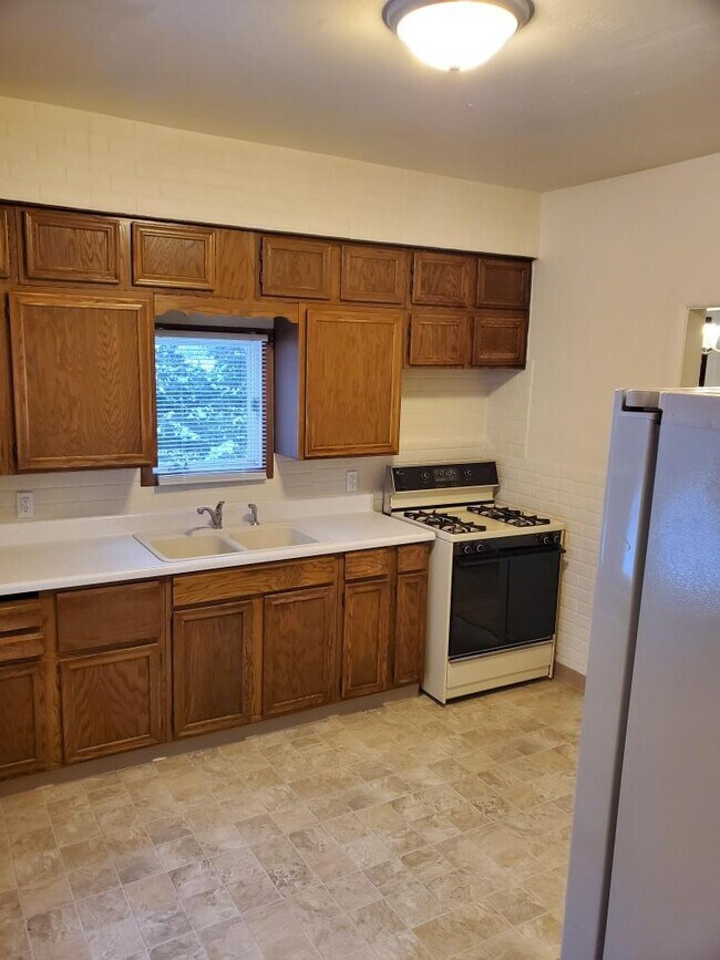 Building Photo - 1416 Beech St